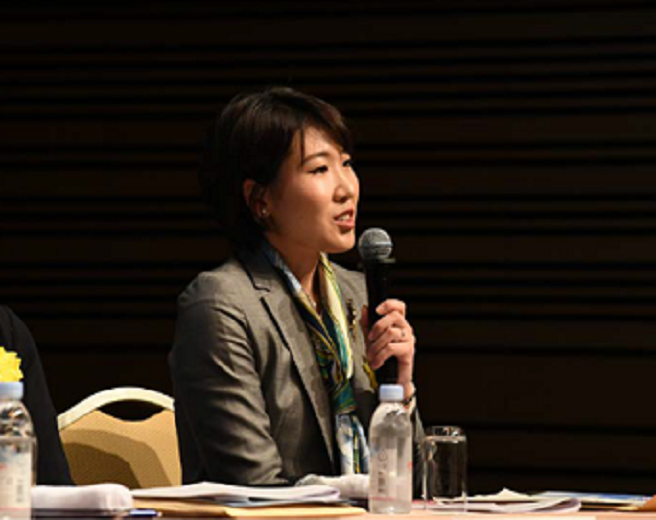 大変なプレッシャーの中で仕事をしている小規模自治体の職員は、それぞれの職員が「もっとこうしたい」といった思いを持っており、提案募集方式などを活用し、その思いを実現することでモチベーションの維持につなげていきたい。仕事の量も質も整理しながら、時代に合わせた政策を打ち出していきたい。