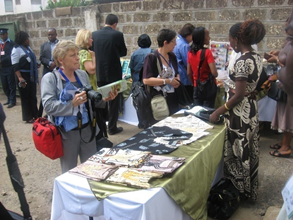 UZIMA Youth sell their Handcrafts to international visitors in Nairobi