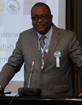 マツヒディソモエティ世界保健機関アフリカ地域事務局長代読デランヨドブロWHO保健システム・サービス部長の写真