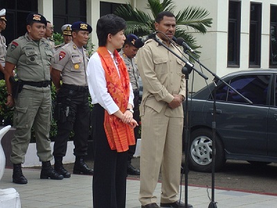 ダルフールに派遣されるインドネシアの警察要員を激励img